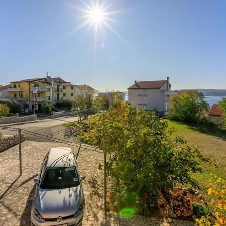 In 5165 * Crikvenica