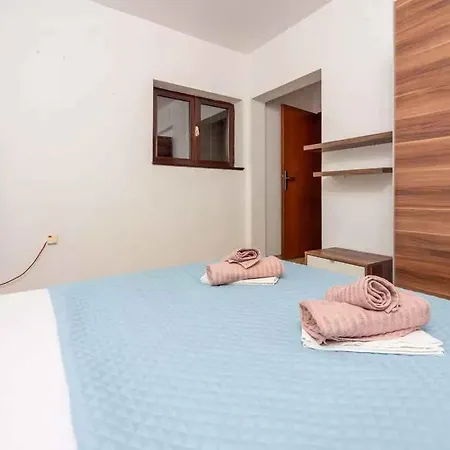 Apartment In 5165 Crikvenica