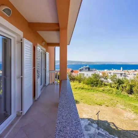 In 5165 * Crikvenica