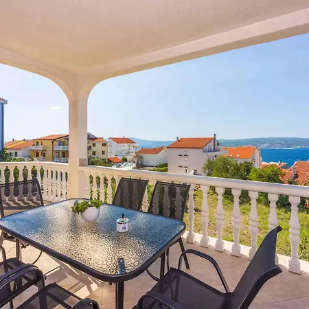 In 5165 Apartment Crikvenica