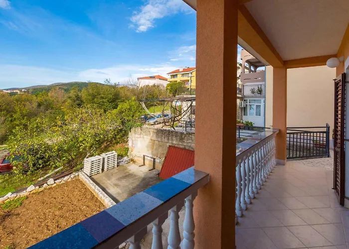 Apartman In 5165 *